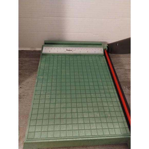 Vintage Premier Paper Cutter & Trimmer Model 210 Polyboard USA With Box - Picture 2 of 6